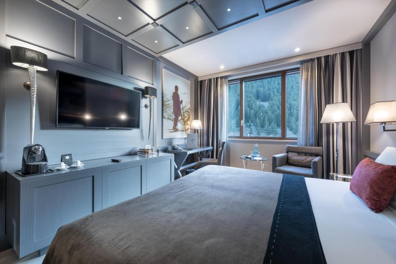 Hotel Val De Neu G.L. Baqueira Beret Exteriör bild