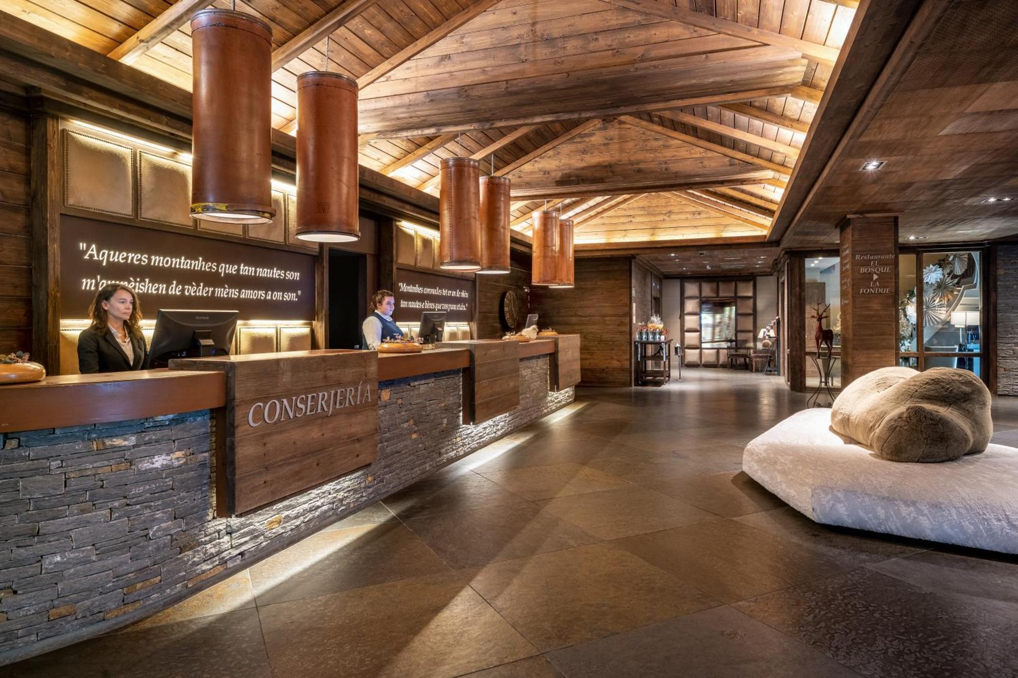 Hotel Val De Neu G.L. Baqueira Beret Exteriör bild