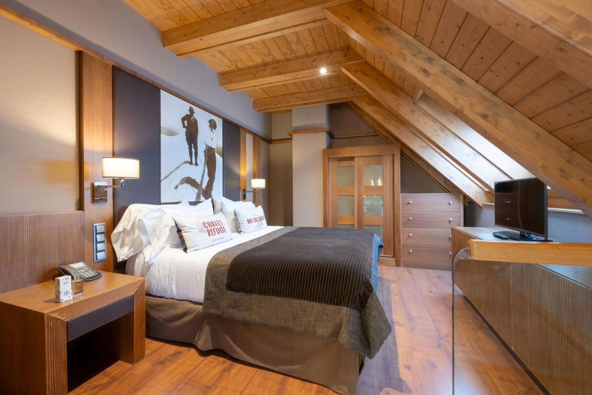 Hotel Val De Neu G.L. Baqueira Beret Exteriör bild
